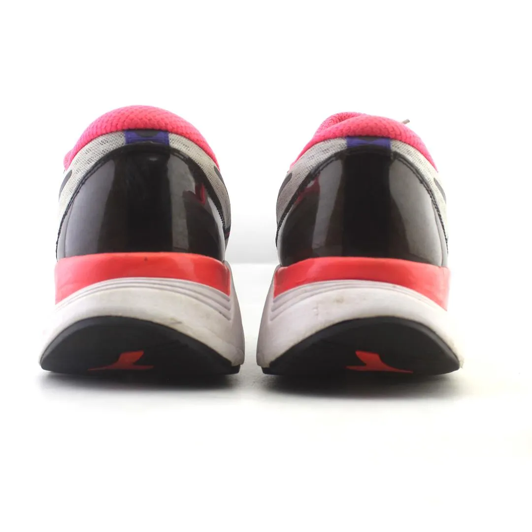DIADORA MYTHOS BLUSHIELD ELITE HIP