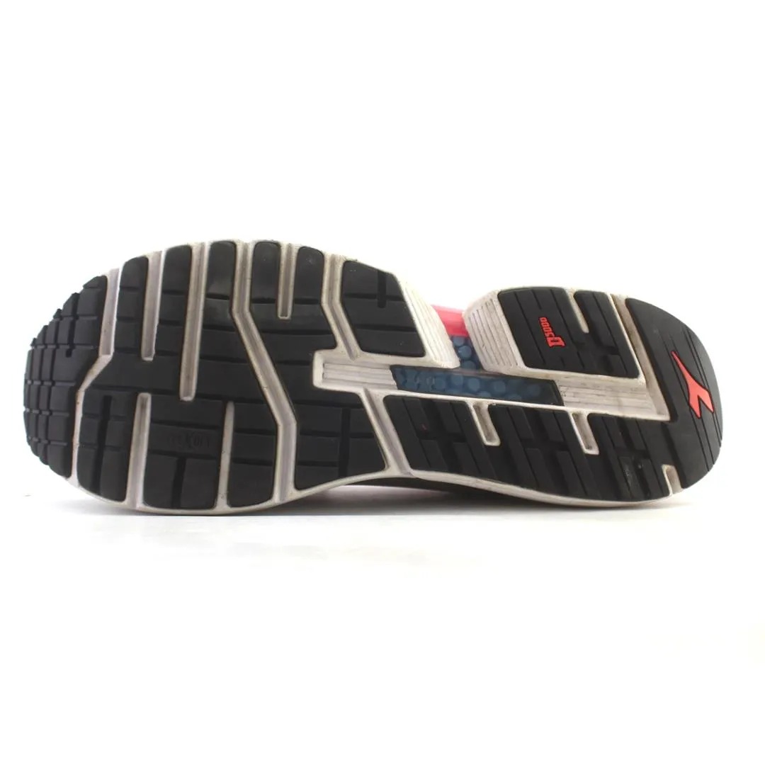 DIADORA MYTHOS BLUSHIELD ELITE HIP
