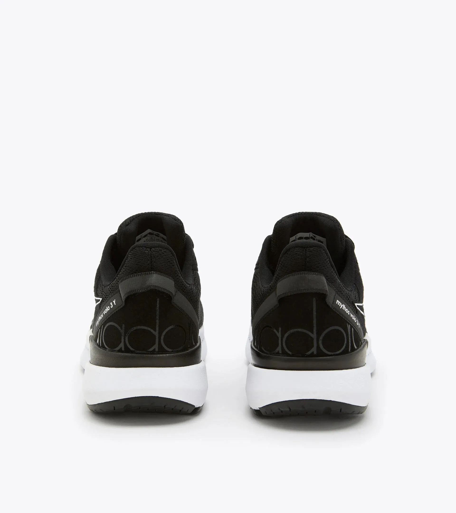 Diadora Unisex Mythos Volo 3 Youth- Black/White (101.179065_C7406)