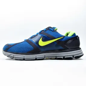 NIKE Dynamic Sports