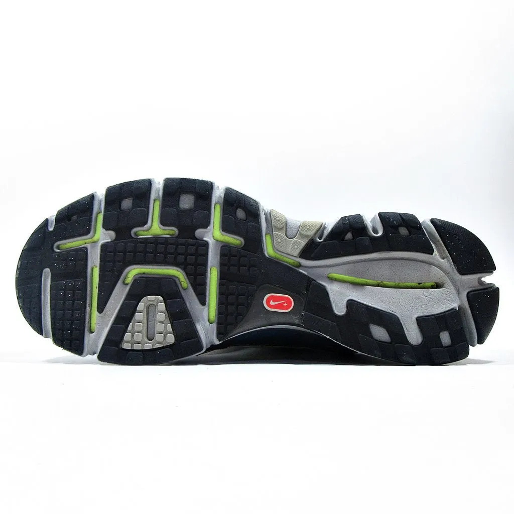 NIKE Dynamic Sports