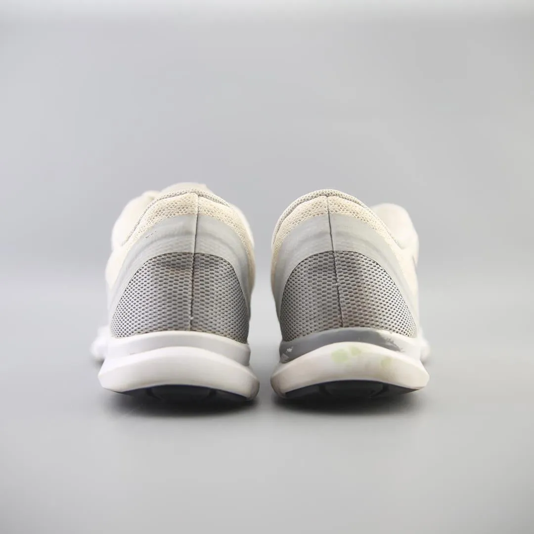 NIKE  FLEX TR 6